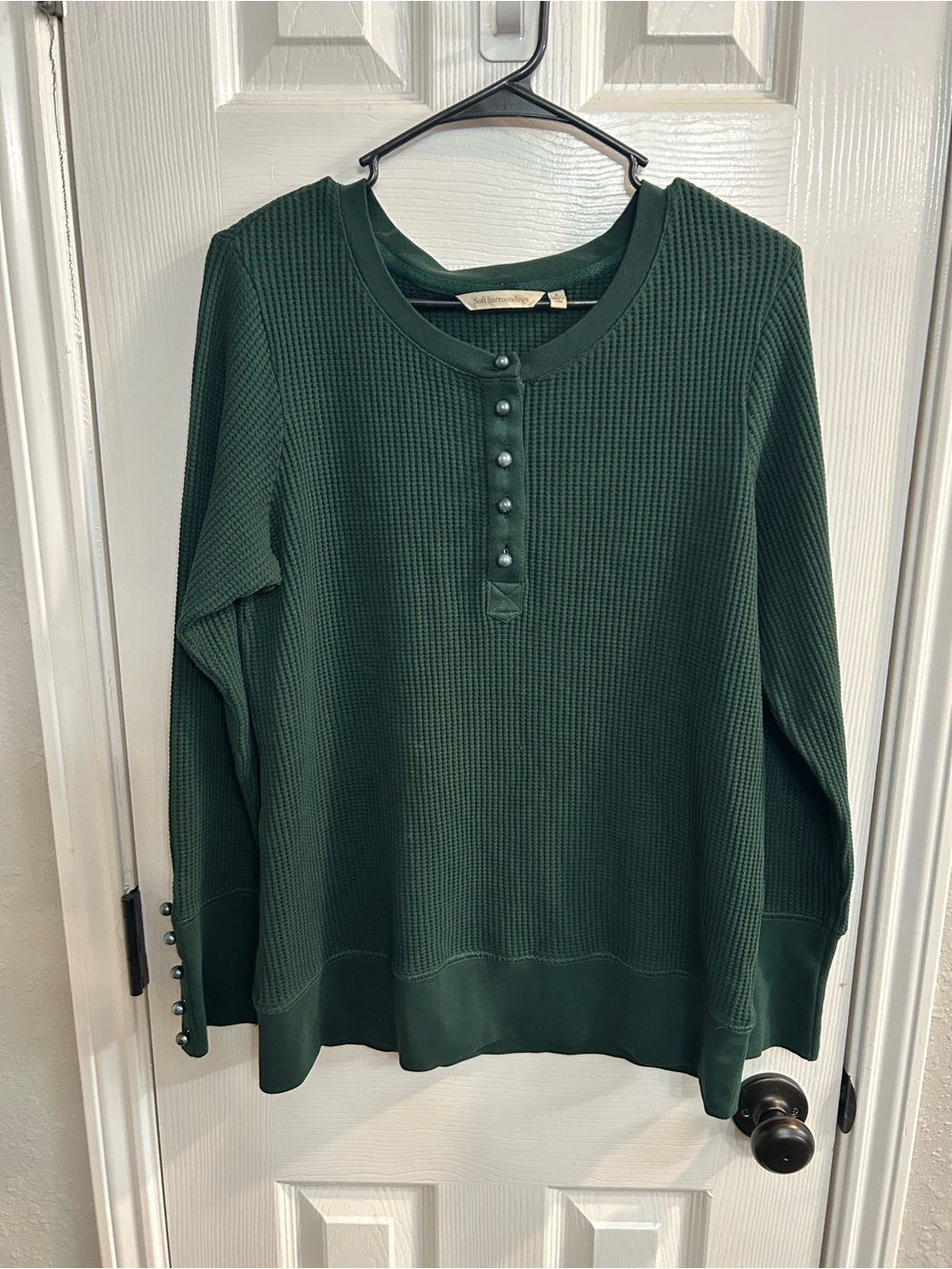 Soft Surroundings Green Waffle-Knit Henley faux pearl buttons sz Small